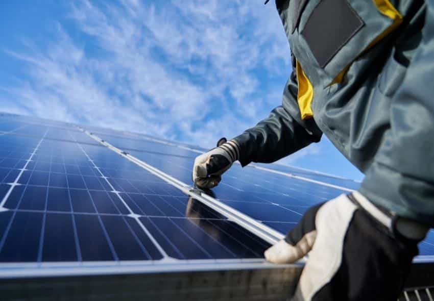 🟨 Moratoire sur le photovoltaïque : la CAPEB se mobilise et obtient gain de cause pour le moment