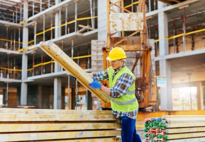 Garde-corps temporaires de chantier : mise à jour de la norme NF EN 13374